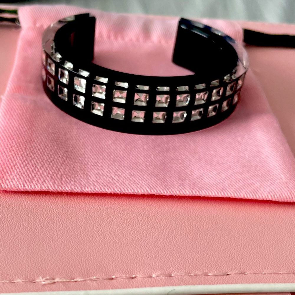 SWAROVSKI BANGLE